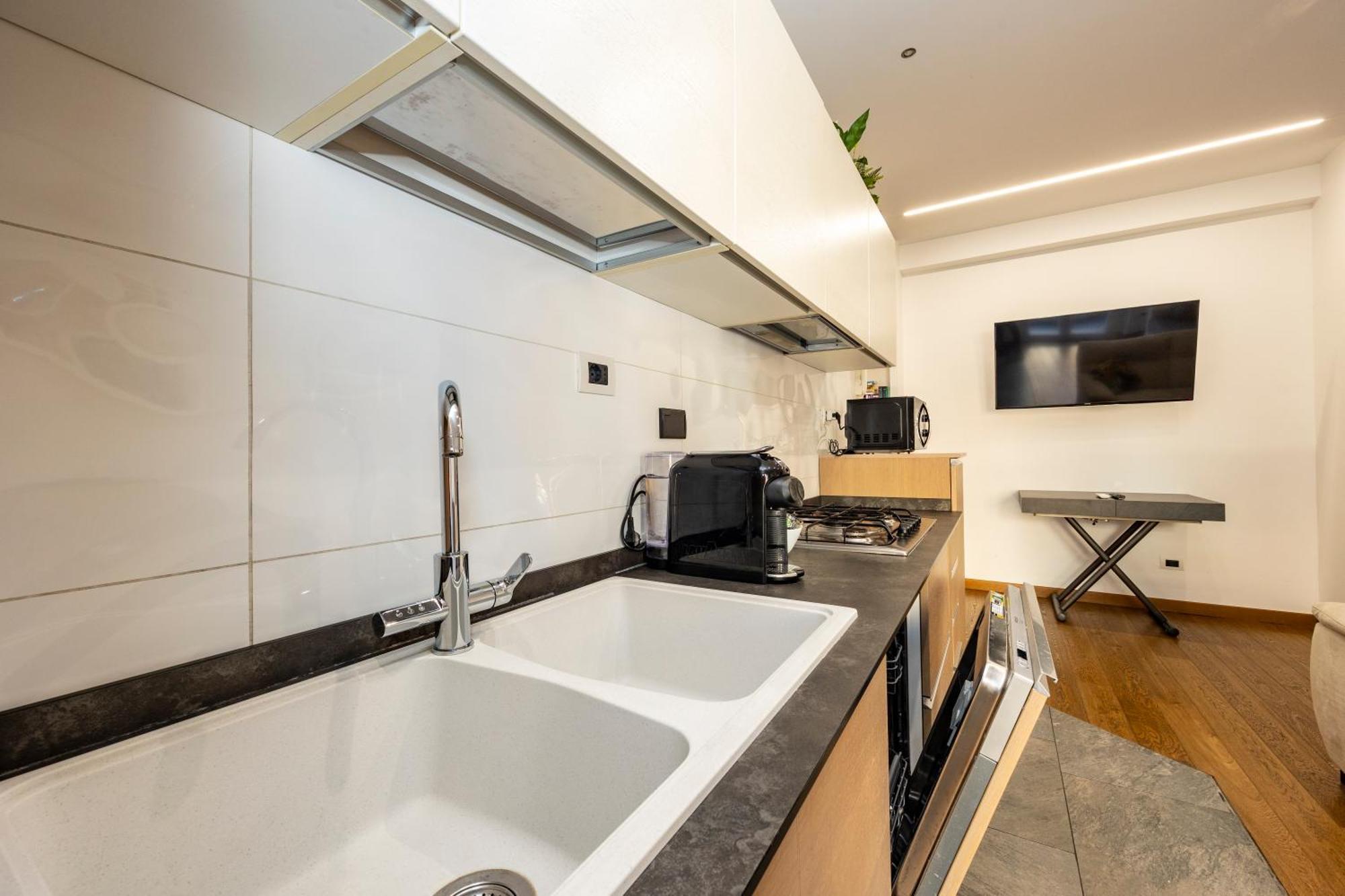 Stylish Apartment Rome Air Conditionig Wifi Tv 50 Metro 4 Minutes Away Extérieur photo
