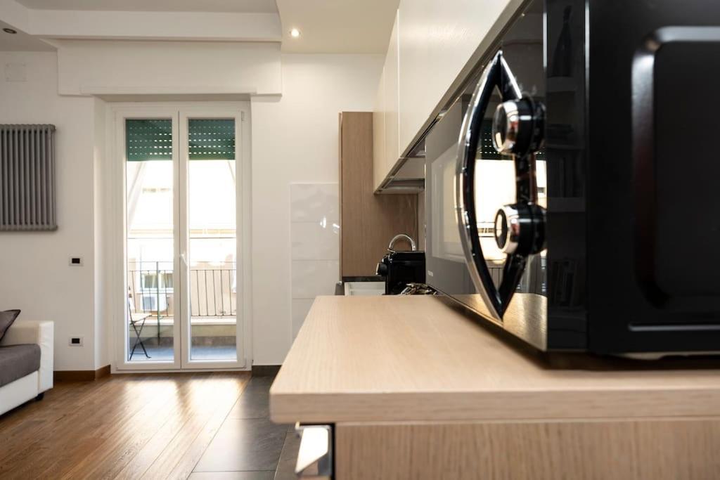 Stylish Apartment Rome Air Conditionig Wifi Tv 50 Metro 4 Minutes Away Extérieur photo
